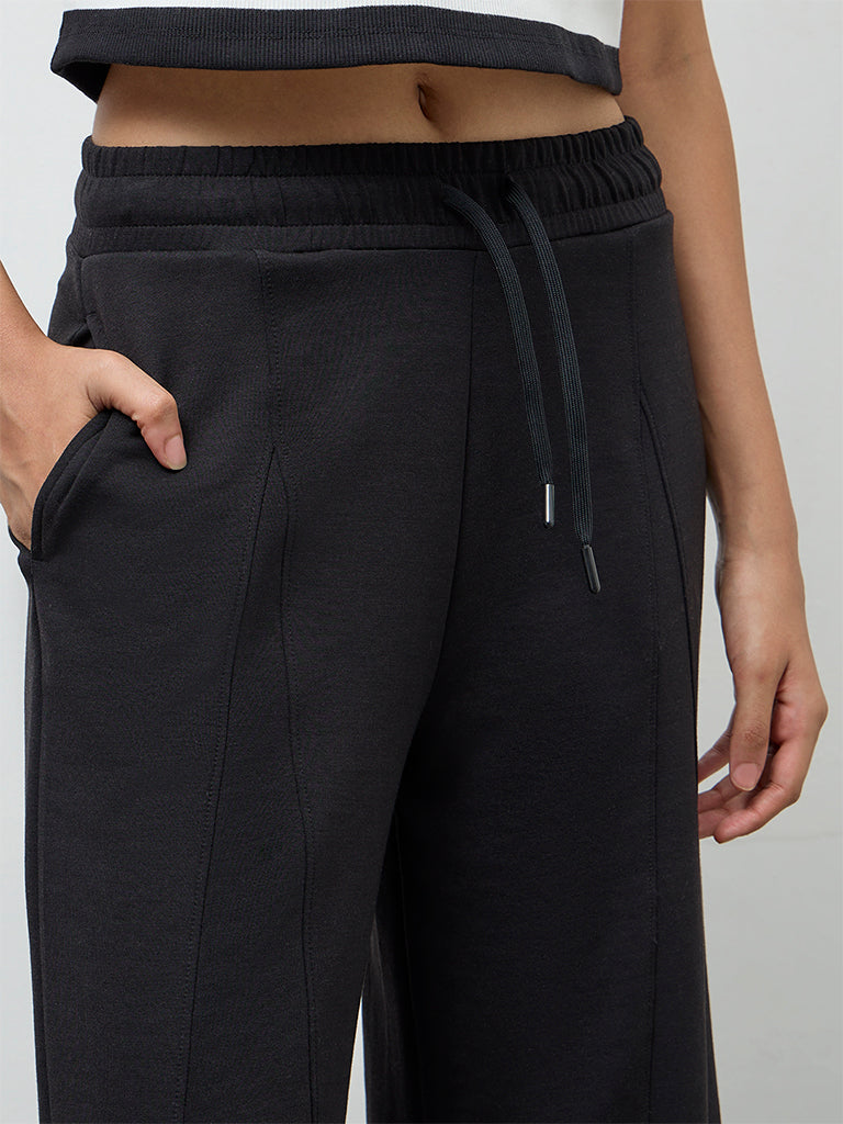Nuoflexx Black High-Rise Pants