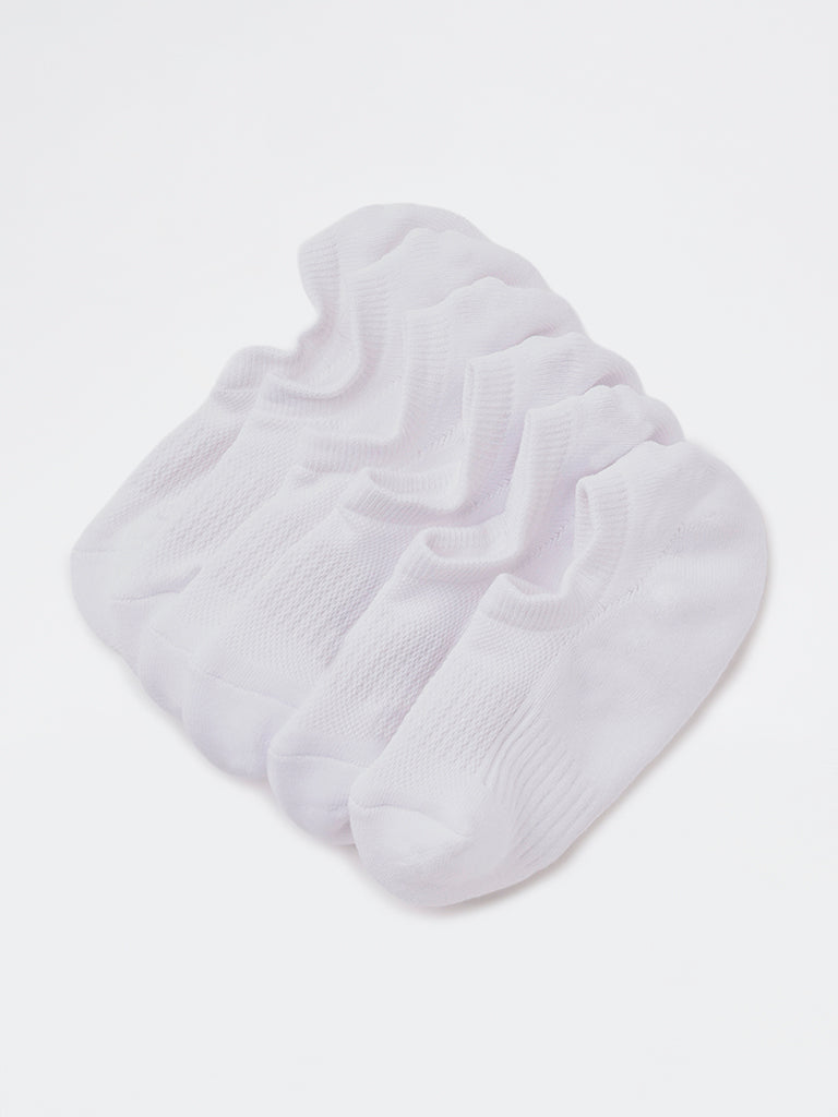 WES Lounge White Solid Cotton-Blend No Show Socks - Pack of 3