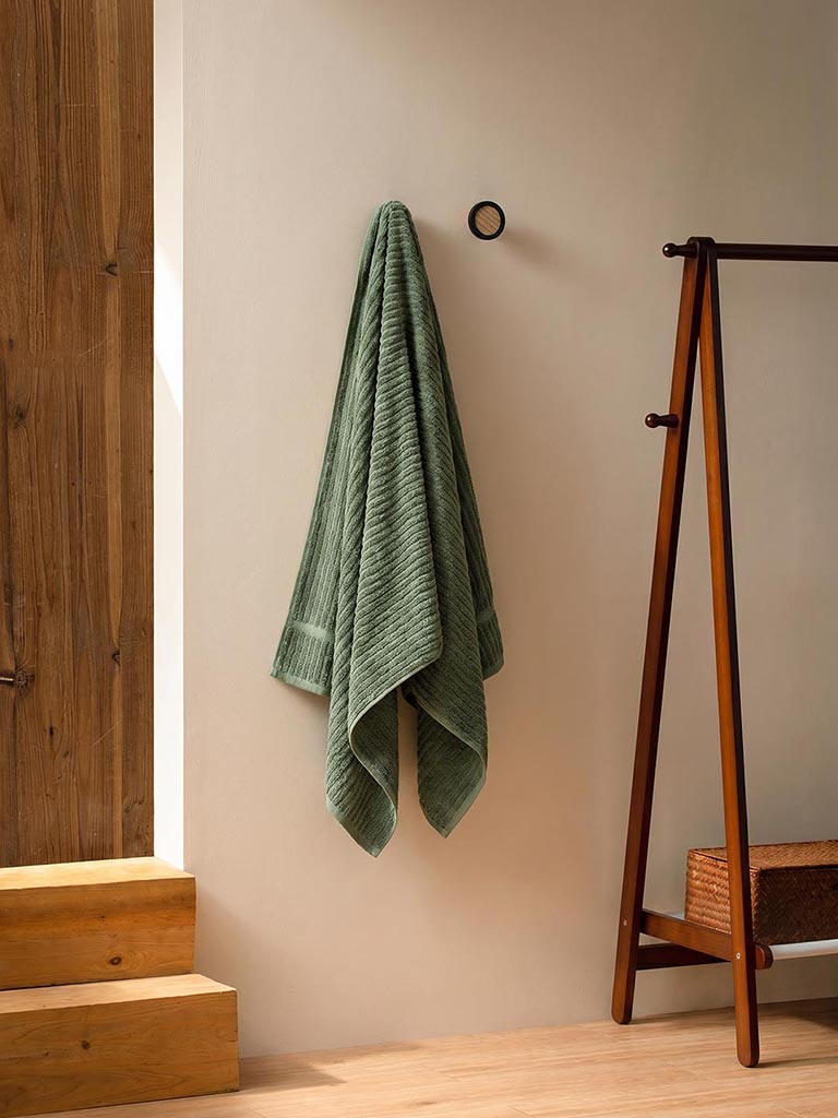 Westside Home Olive Knit-Textured Bath Towel