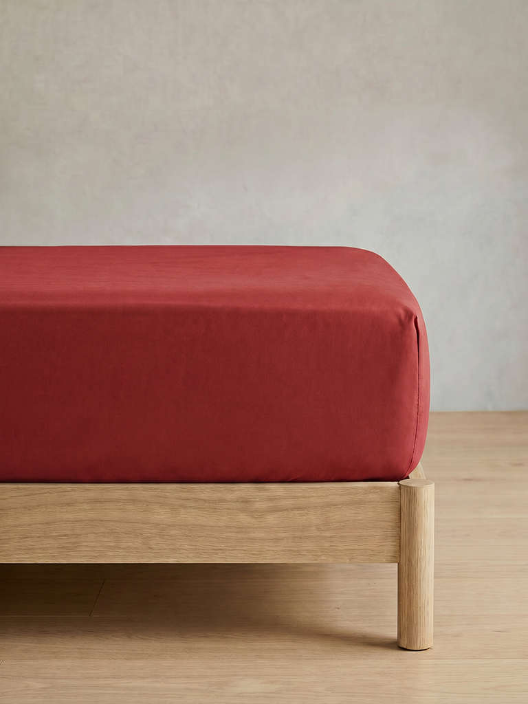Westside Home Red Solid Fitted King Bed Sheet Set
