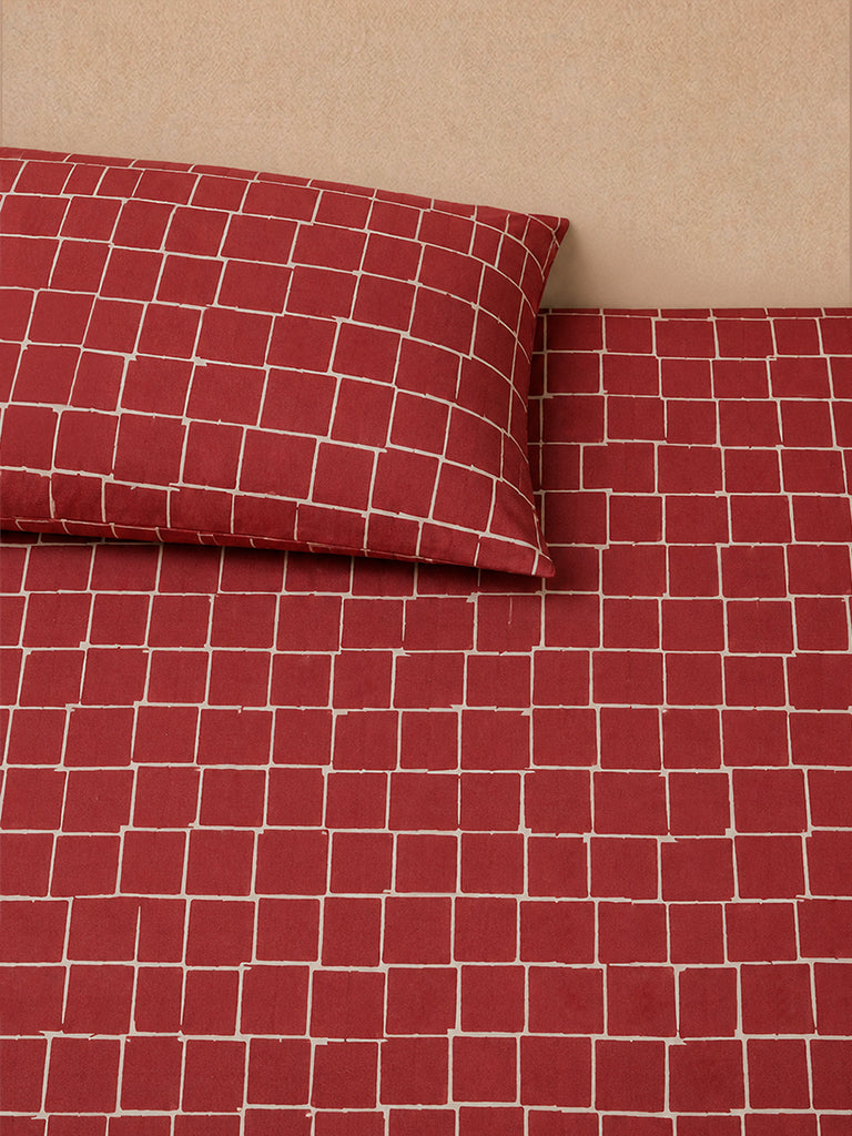 Westside Home Red Checkered Fitted Queen Bed Sheet Set