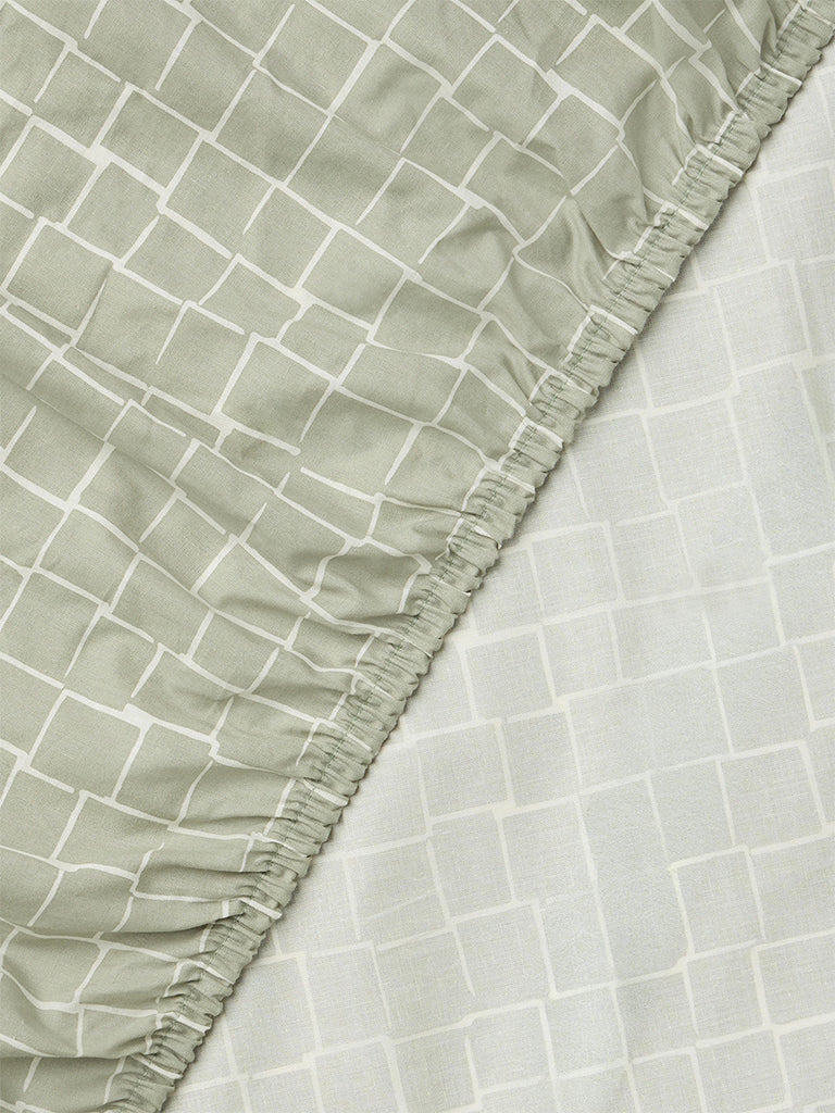 Westside Home Green Checks Printed Fitted Queen Bed Sheet Set