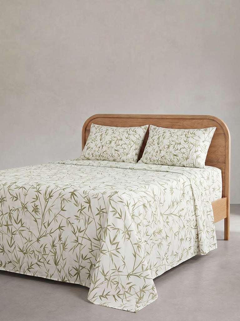 Westside Home Green Bamboo Leaves Printed Queen Bed Sheet Set