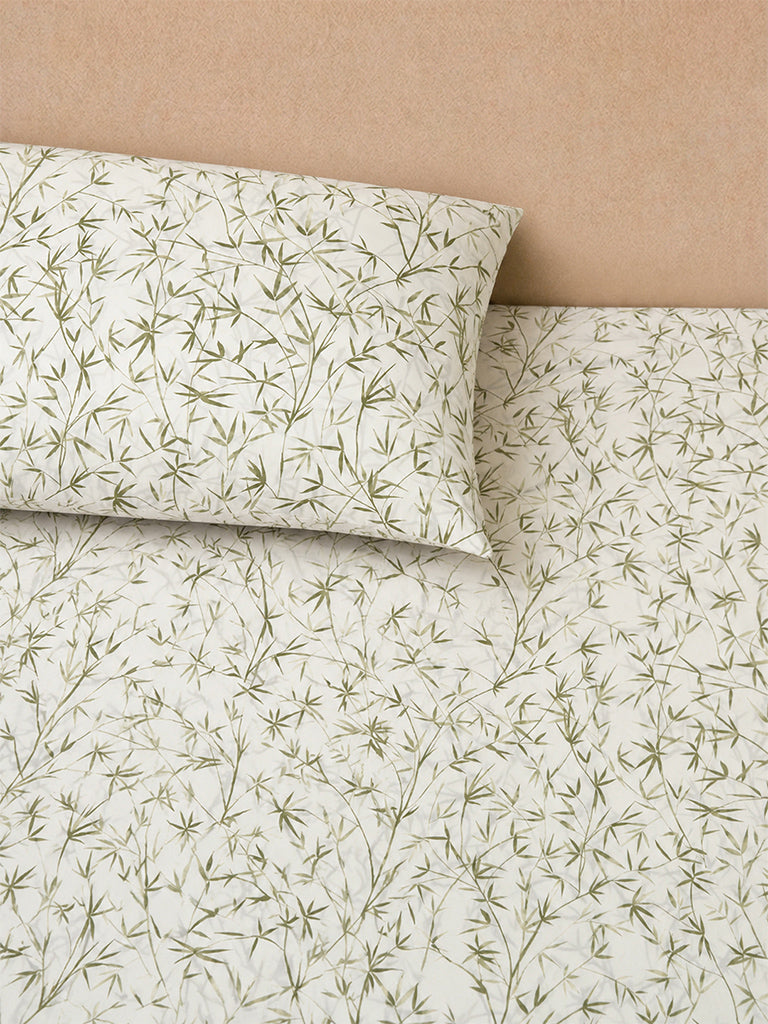 Westside Home Green Bamboo Leaves Printed Queen Bed Sheet Set