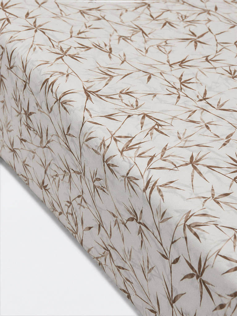 Westside Home Brown Bamboo Leaves Printed Queen Bed Sheet Set