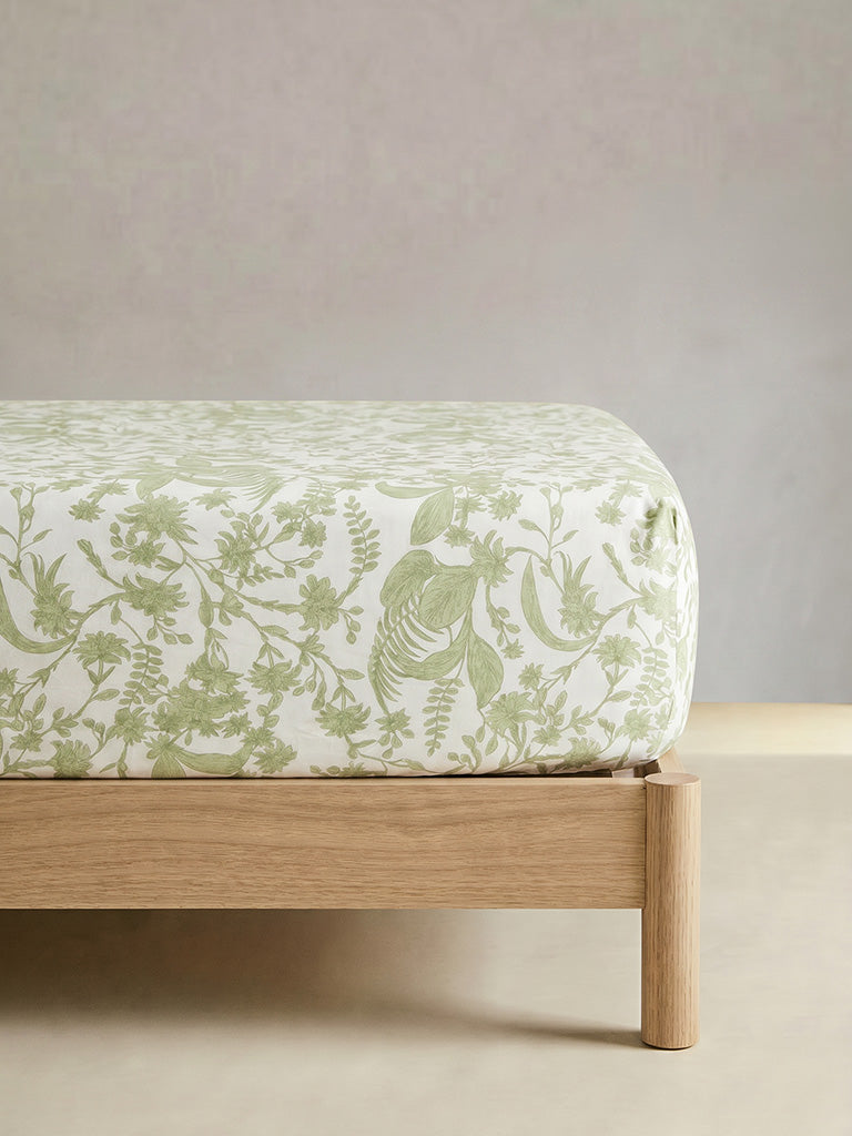 Westside Home Green Foliage Printed Queen Bed Sheet Set
