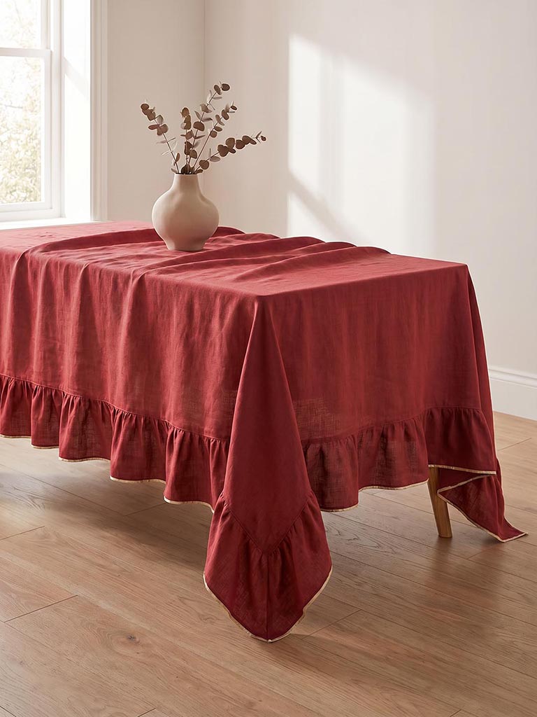Westside Home Red Frill-Detail Table Cloth