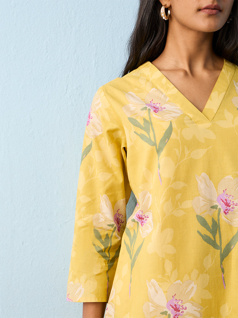 Utsa Yellow Floral Detailed Straight Cotton Kurta