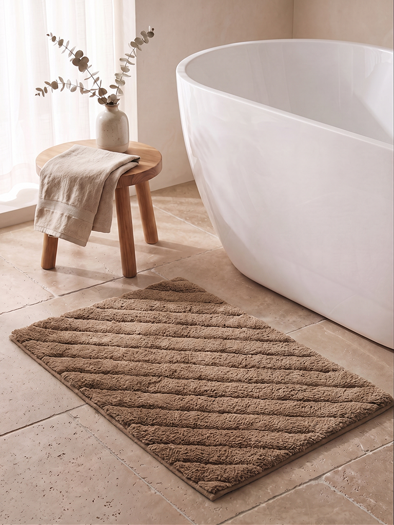 Westside Home Brown Diagonal Striped Bath Mat