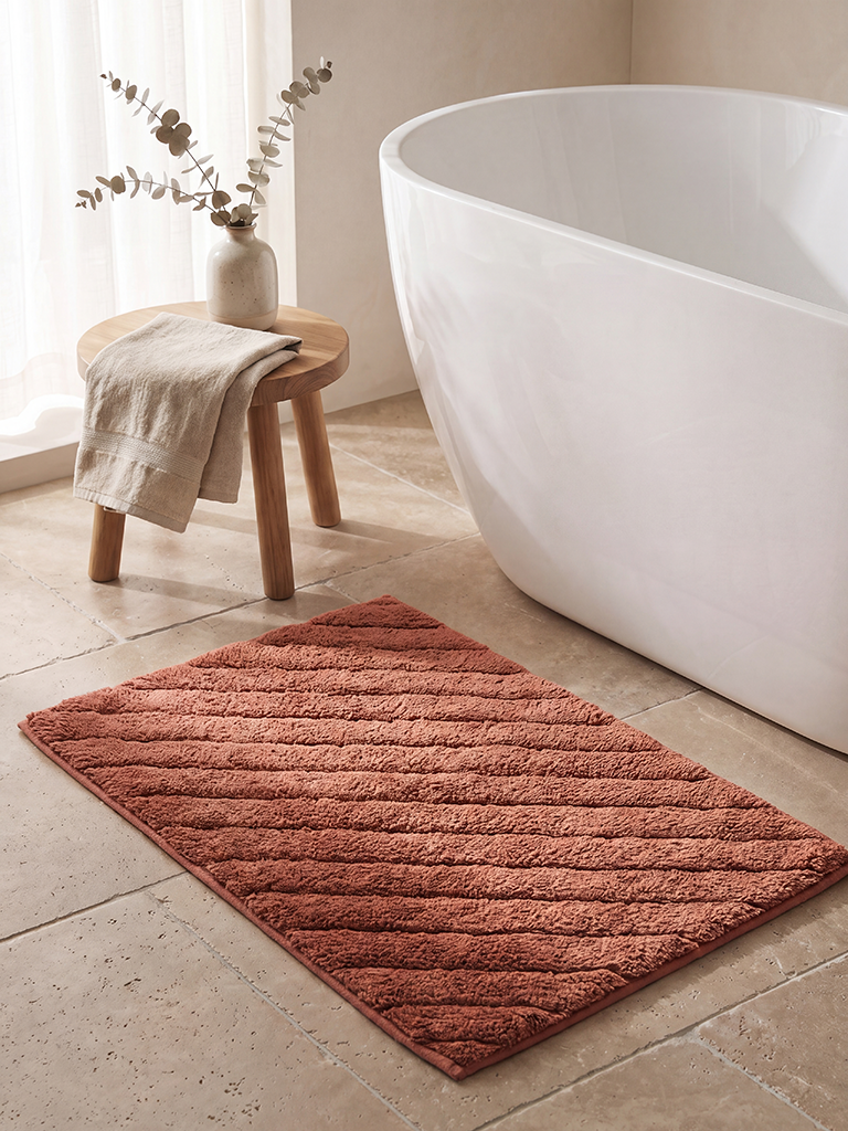 Westside Home Rust Diagonal Striped Bath Mat