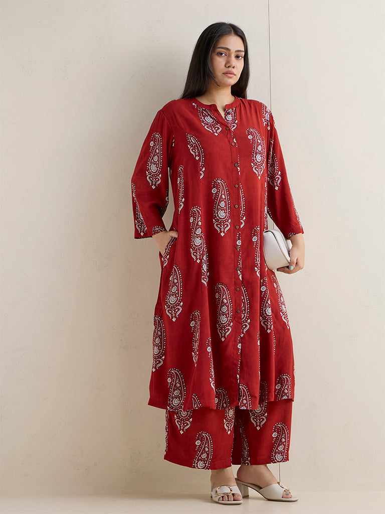 Diza Maroon Paisley Printed A-Line Kurta