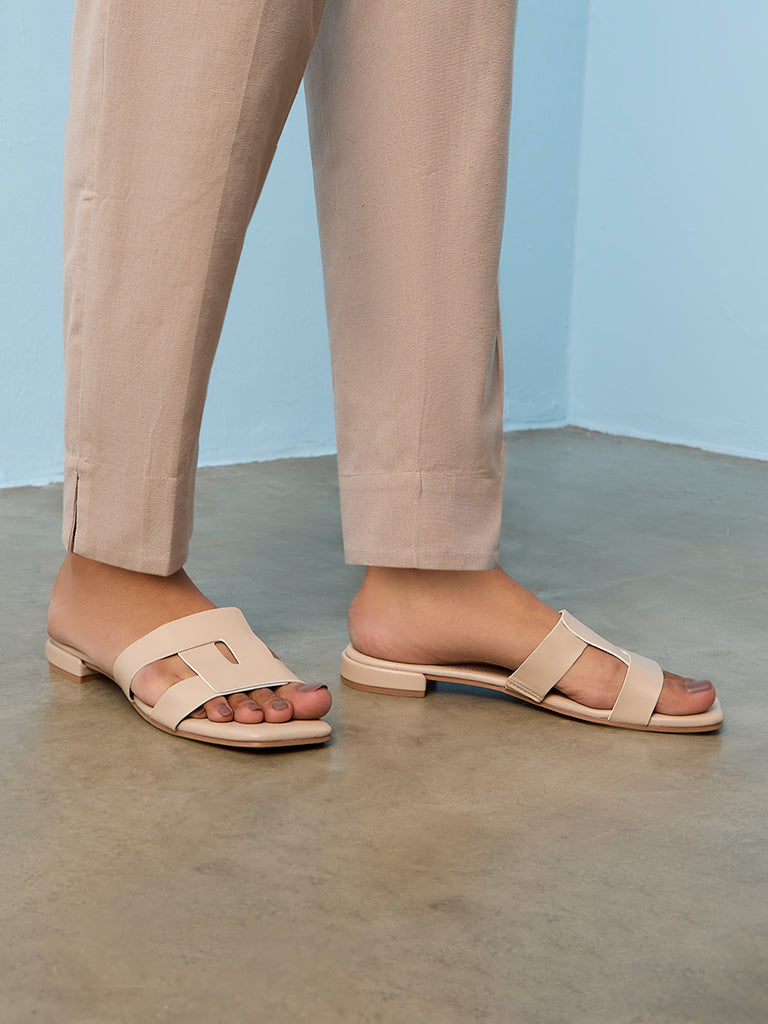 Utsa Taupe Solid Cotton-Blend Pants