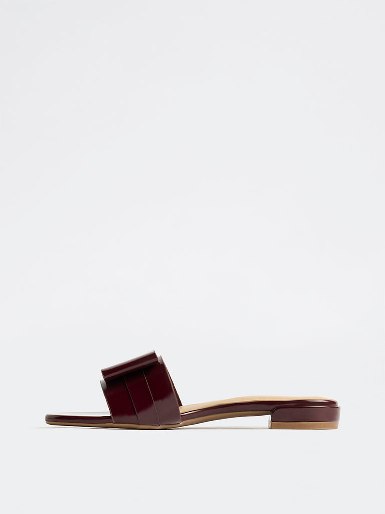 LUNA BLU Burgundy Bow-Detailed Slides