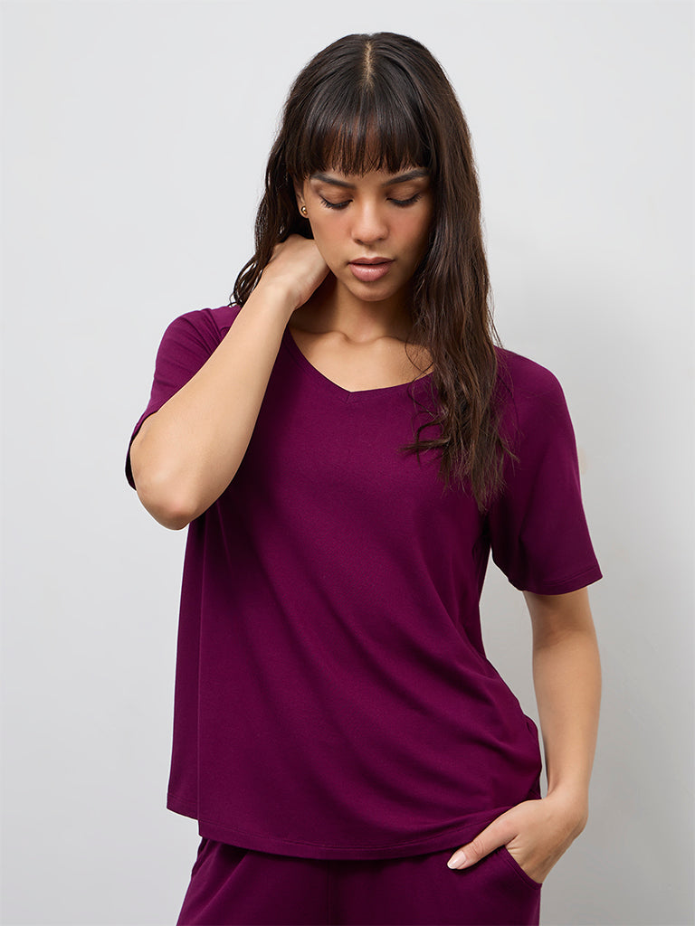 Wunderlove Plum Solid V-Neck Top