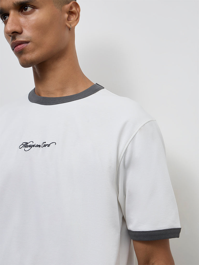 Nuoflexx Off-White Text Design Relaxed-Fit Cotton-Blend T-Shirt