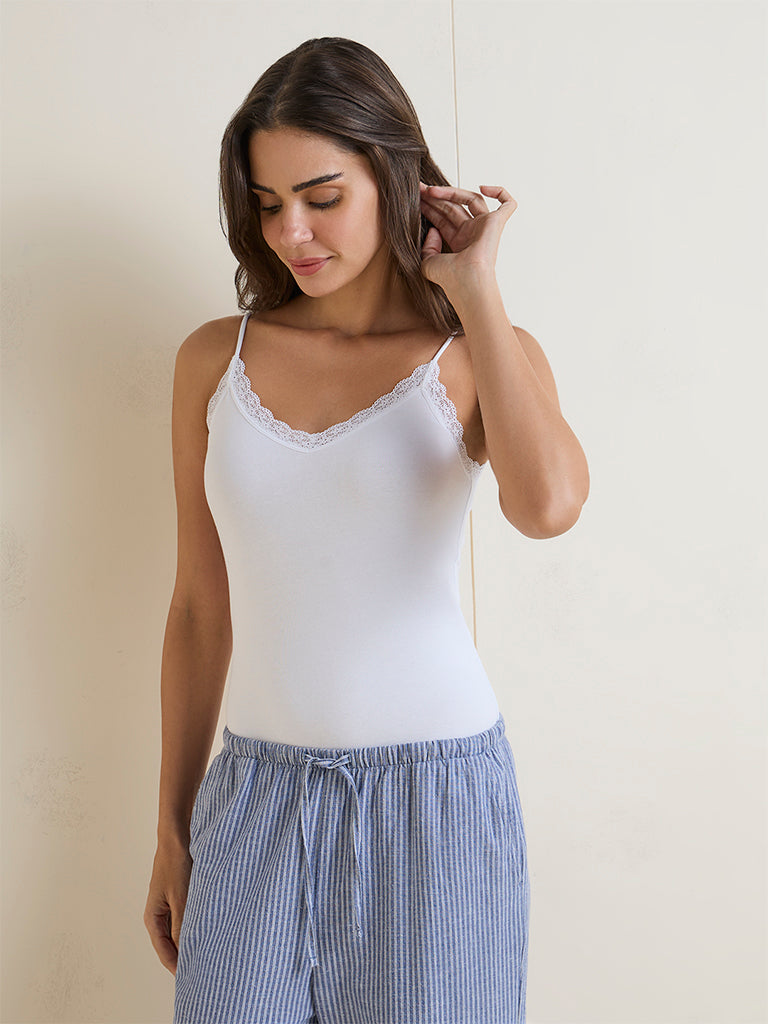 Wunderlove White Lace Design Cotton-Blend Camisole