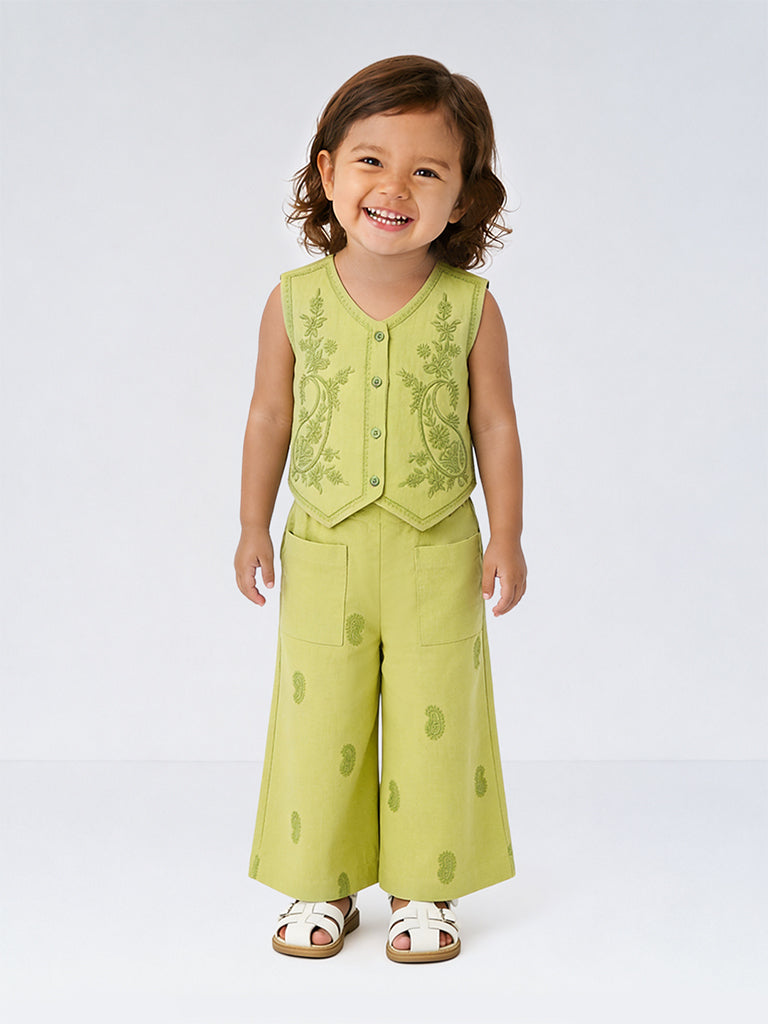 Utsa Kids Girls Green Paisley Embroidered Cotton-Blend Waistcoat - (2-8 yrs)