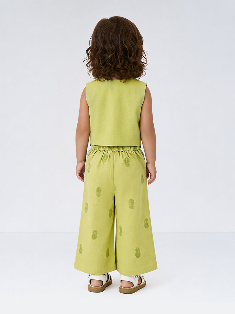 Utsa Kids Girls Green Paisley Embroidered Cotton-Blend Waistcoat - (2-8 yrs)