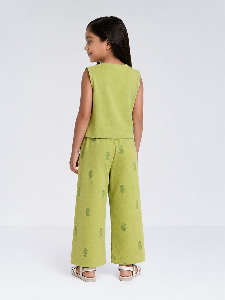 Utsa Kids Girls Green Paisley Embroidered Cotton-Blend Waistcoat (8-14 yrs)