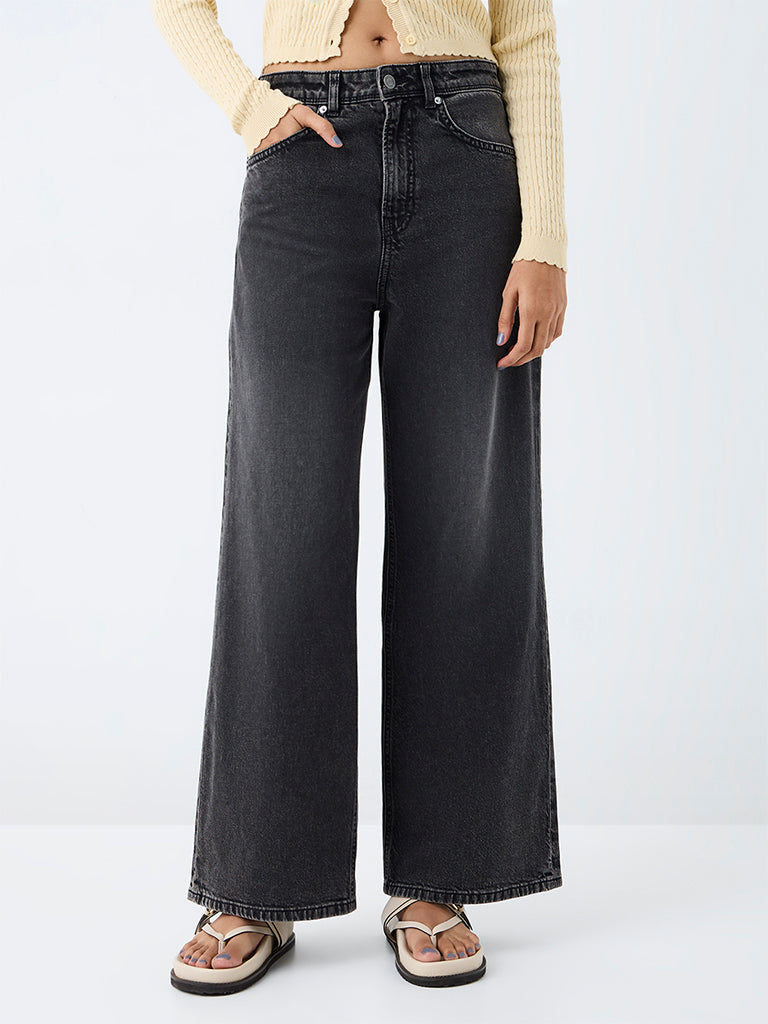 Nuon Black Light Washed High-Rise Jeans