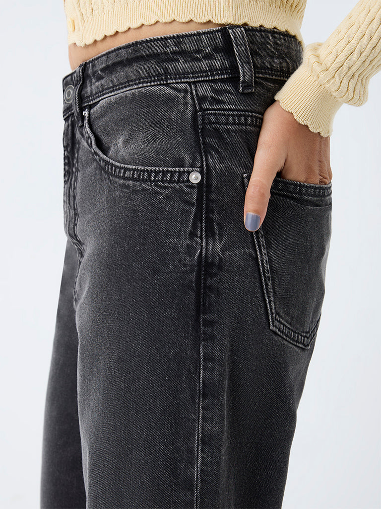 Nuon Black Light Washed High-Rise Jeans