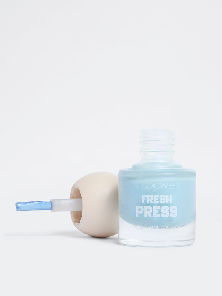 Studiowest Fresh Press Blue Chambray BL-01 Nail Colour- 6 ml