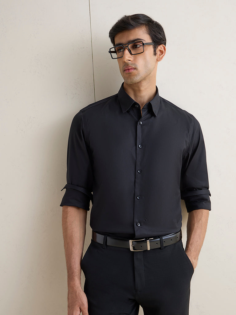 WES Formals Black Solid Slim-Fit Cotton Shirt