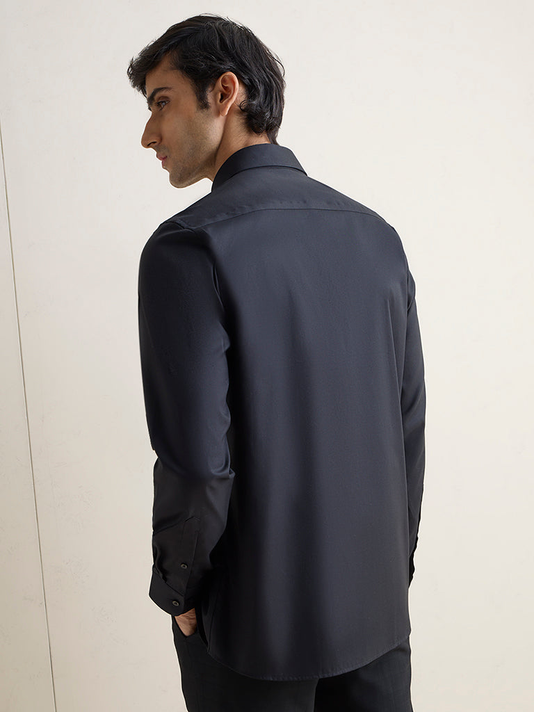 WES Formals Black Solid Slim-Fit Cotton Shirt