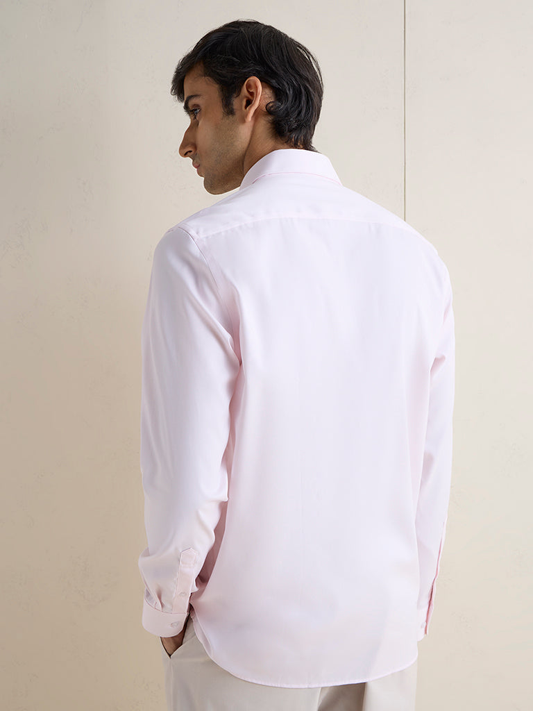 WES Formals Pink Solid Slim-Fit Cotton Shirt