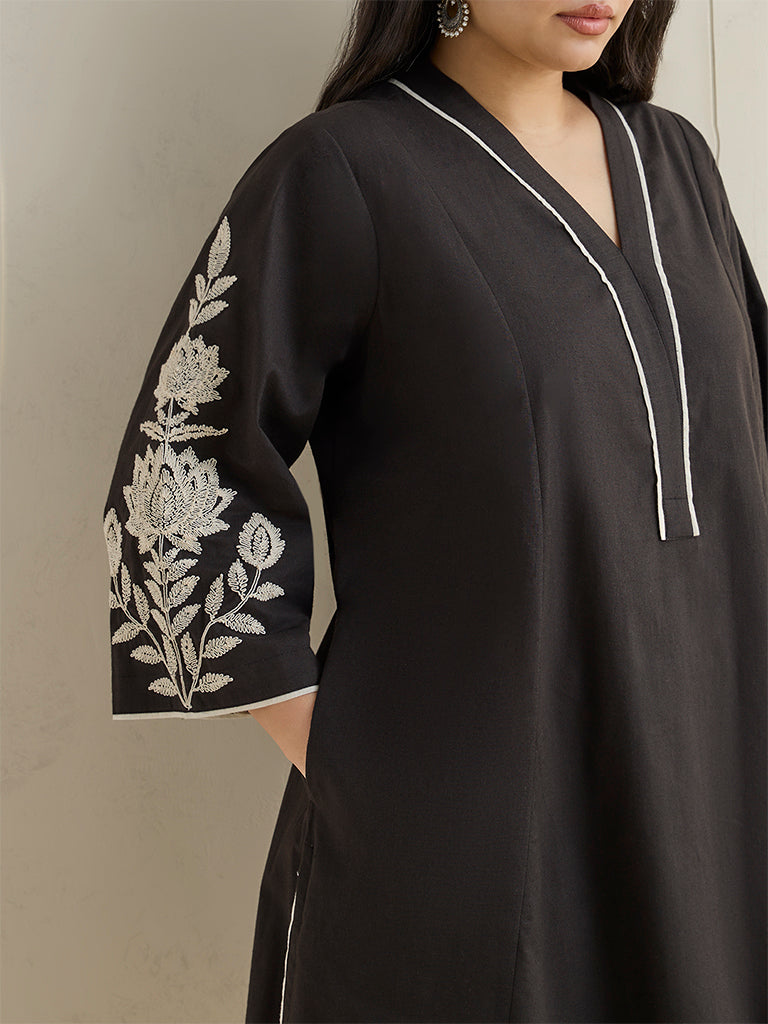 Diza Black Floral Embroidered Cotton Kurti