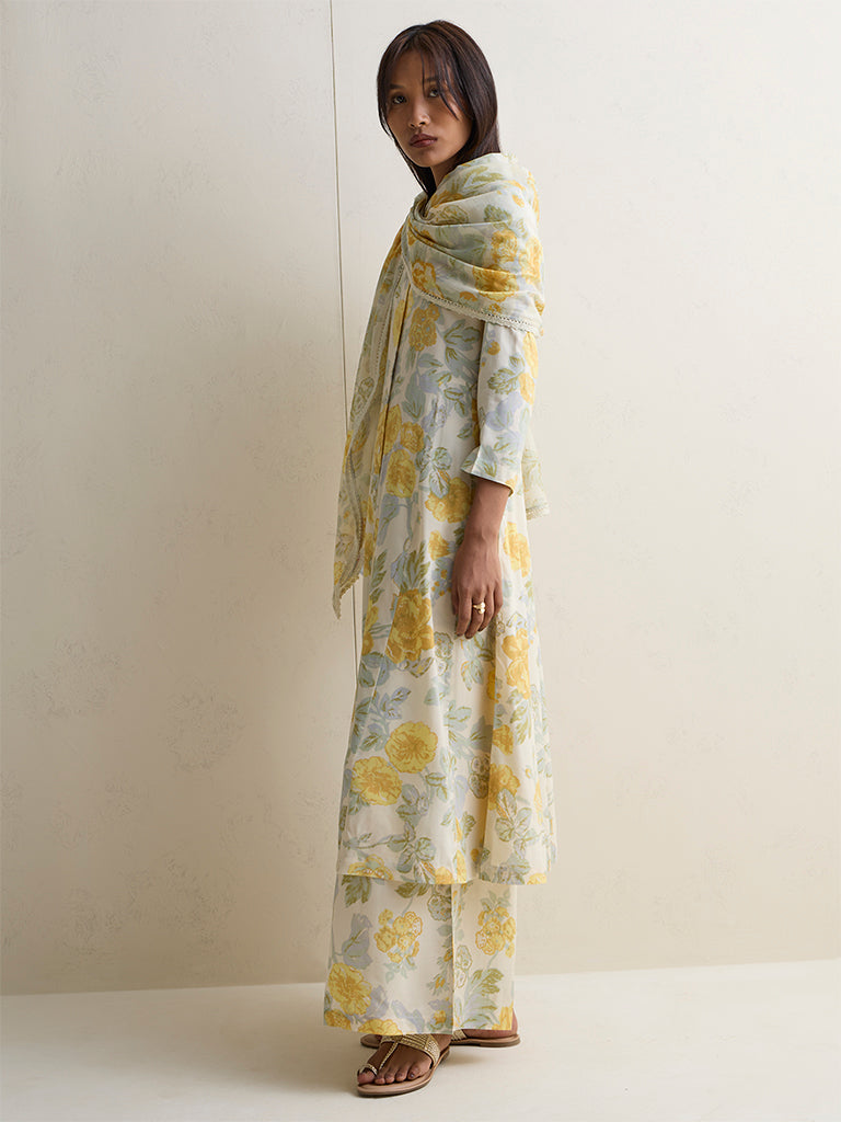 Zuba Yellow Floral Pattern Cotton-Blend Stole