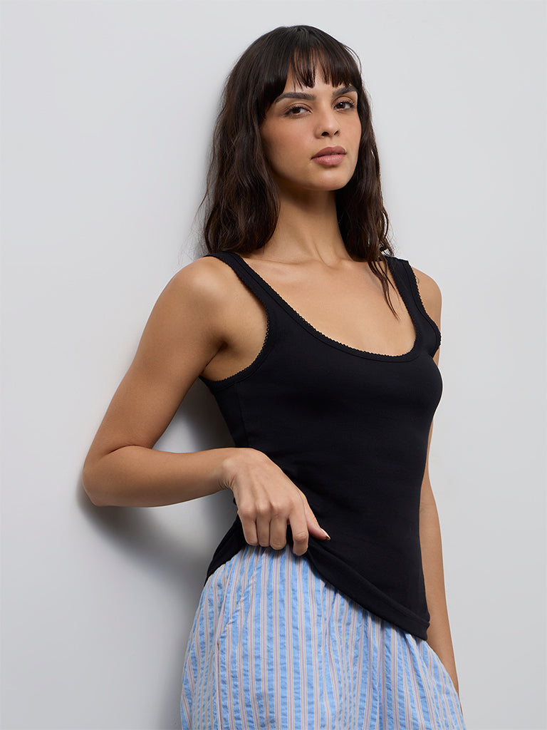 Wunderlove Black Solid Cotton Camisole