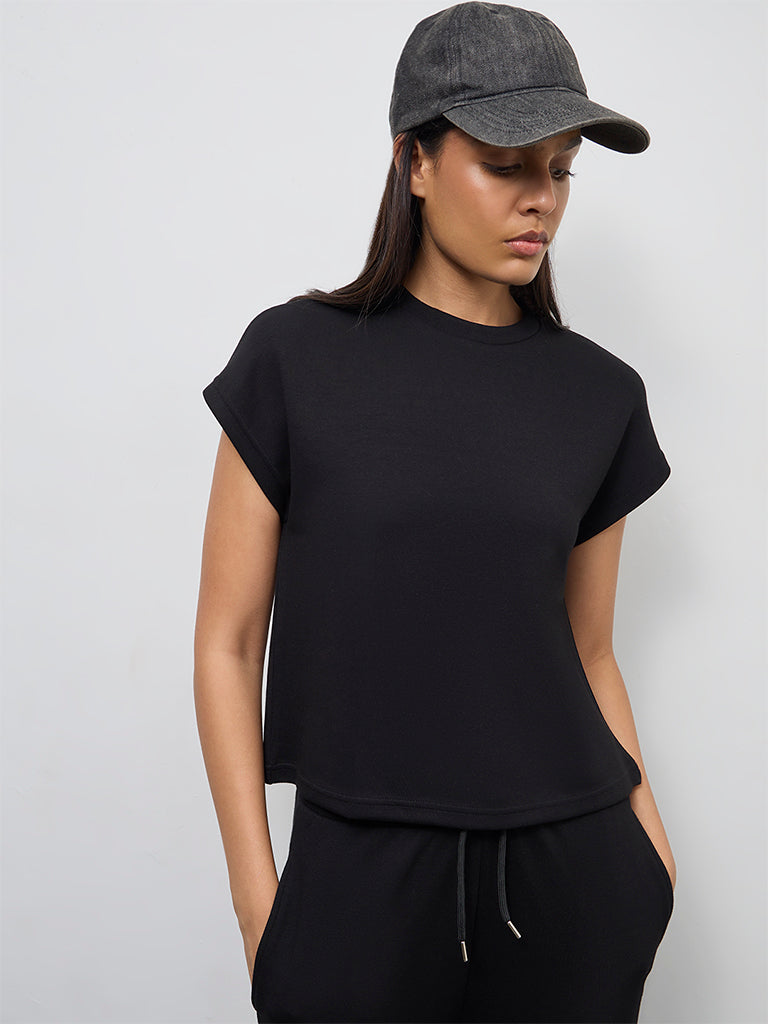 Nuoflexx Black Solid T-Shirt