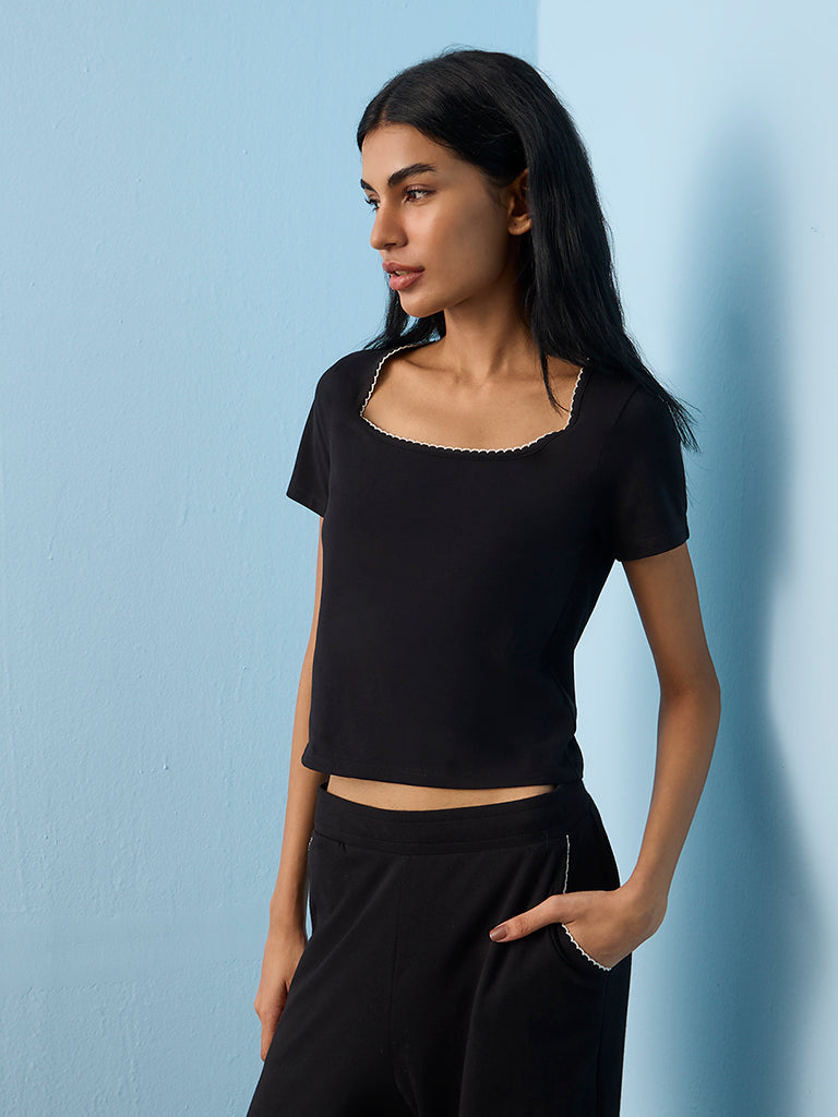 Superstar Black Scalloped Cotton-Blend Top