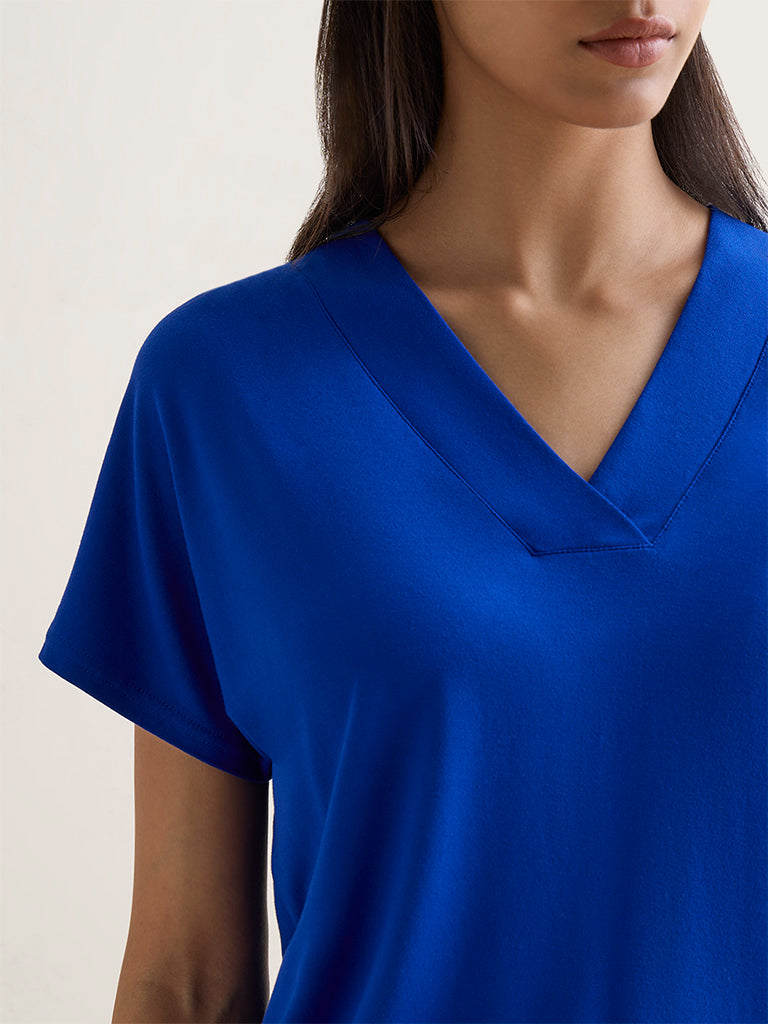 Wunderlove Blue Solid V-Neck Top