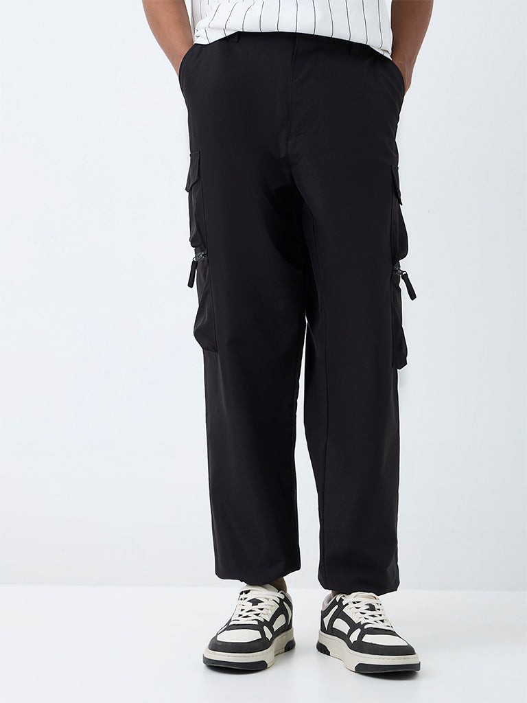 Nuoflexx Black Solid Relaxed-Fit Mid-Rise Cargo Pants