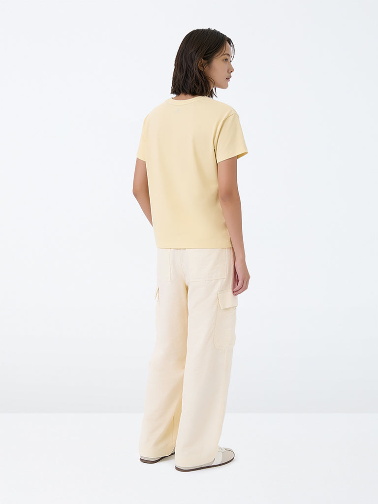 Girls Off-White Solid High-Rise Trousers