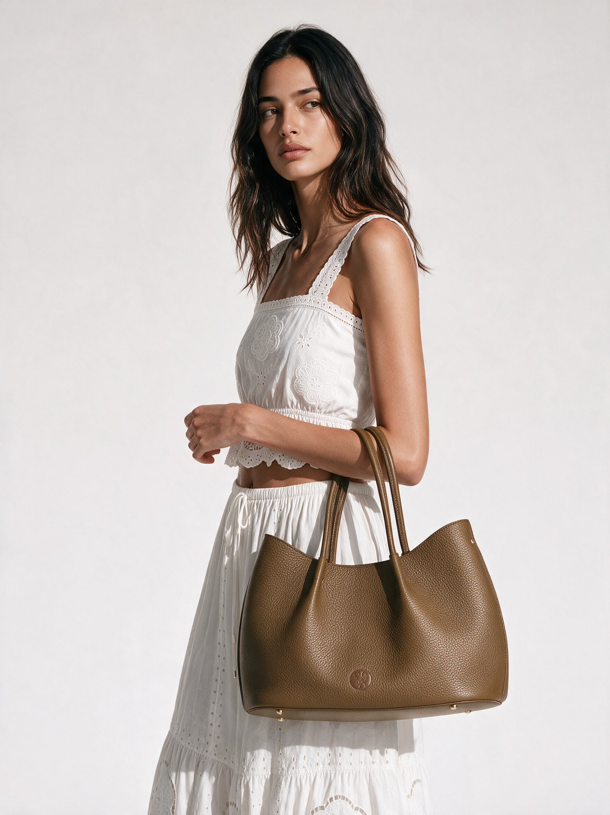 Belle Grain Leather Medium Tote