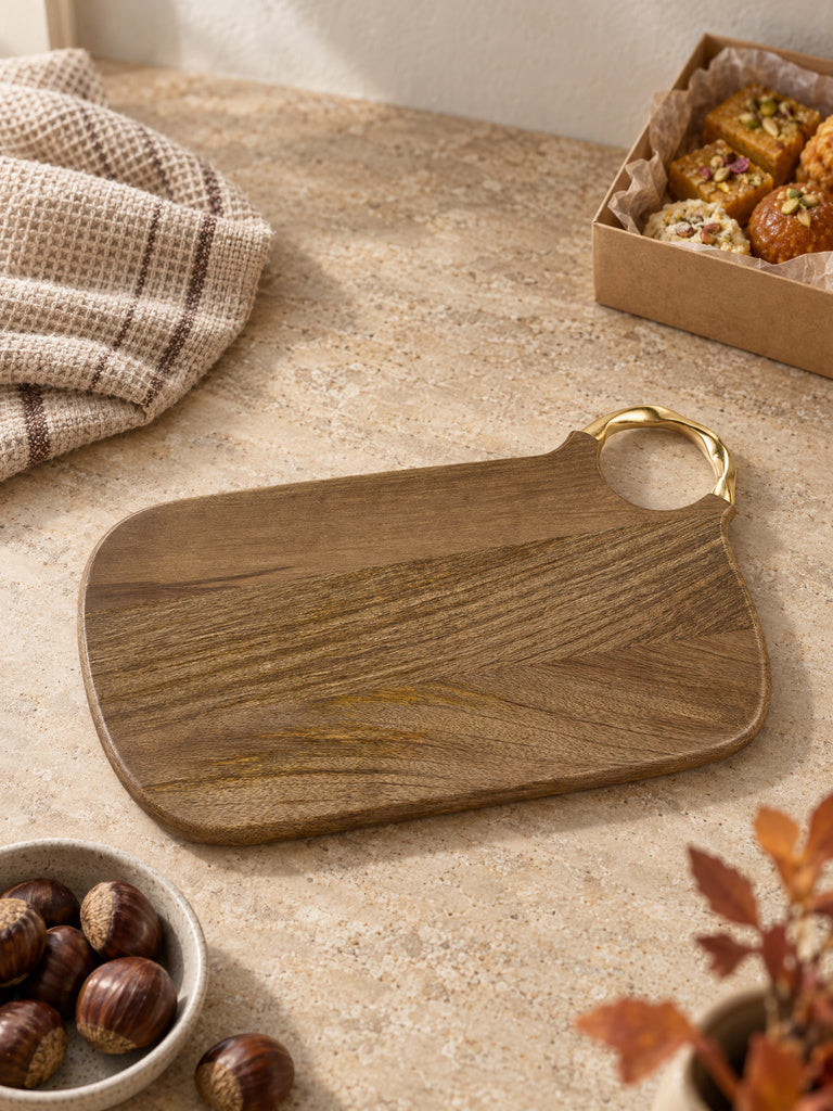 Westside Home Brown Wooden Rectangular Chopping Board with Twisted Metal Handle