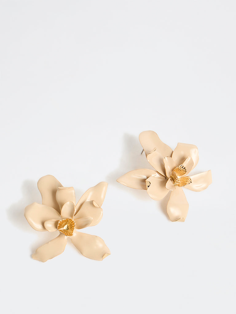 Westside Accessories Peach Floral Stud Earrings