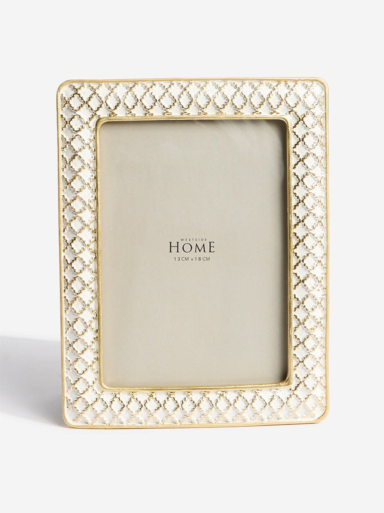 Westside Home White Geometric Resin Photo Frame