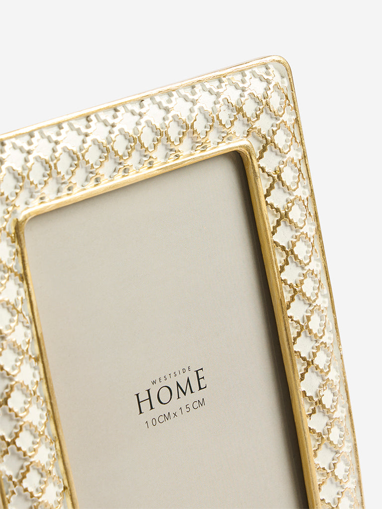 Westside Home White Geometric Resin Photo Frame