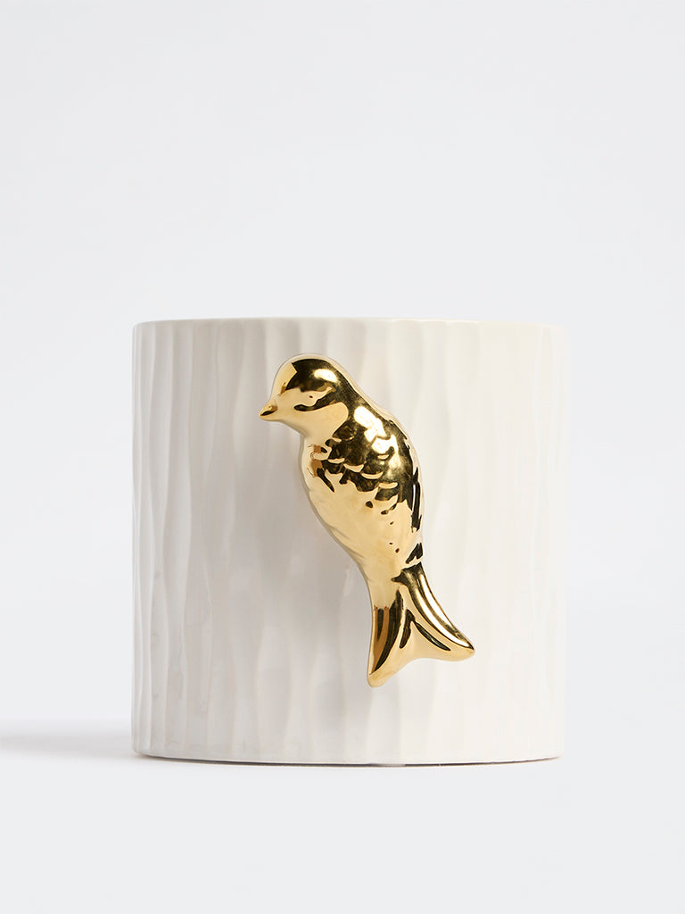 Westside Home White Textured Bird-Design Pot