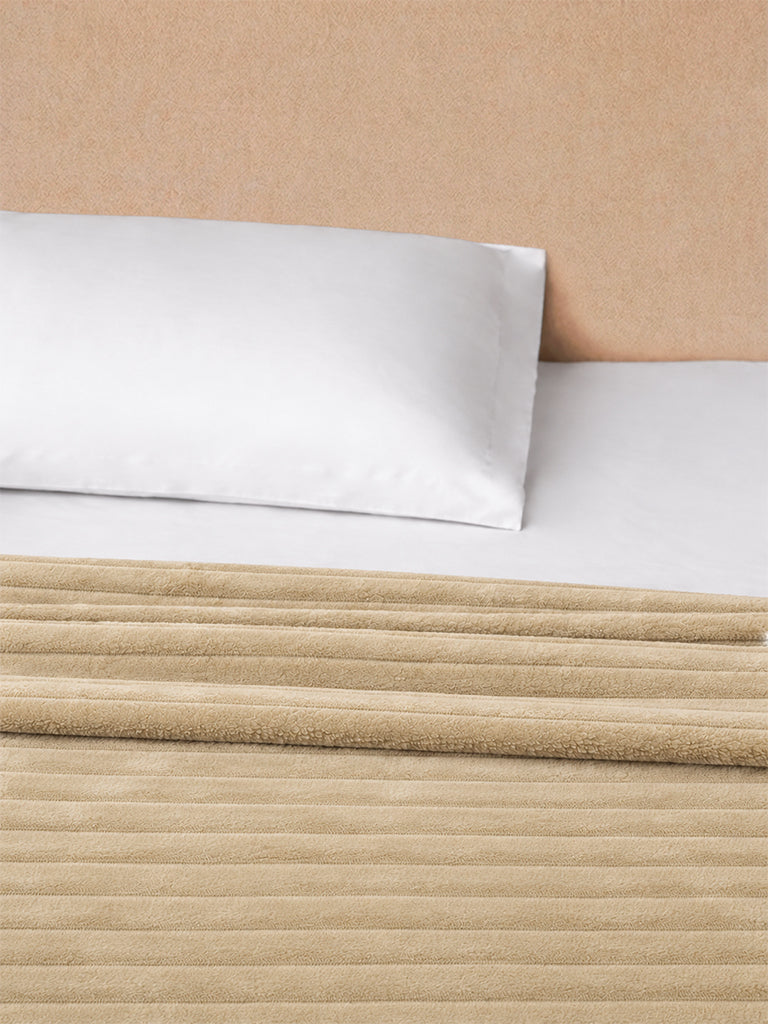 Westside Home Beige Ribbed-Textured Single Bed Fleece Blanket