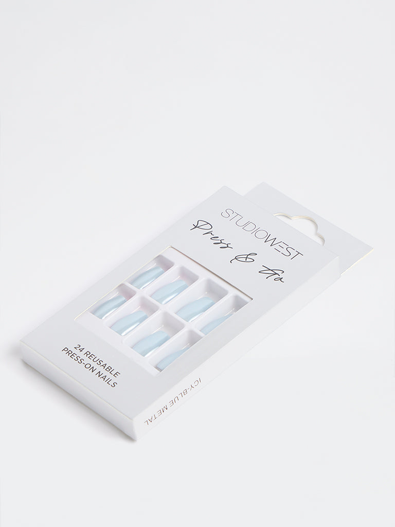 Studiowest Press and Go Icy Blue Press-On Nail Set