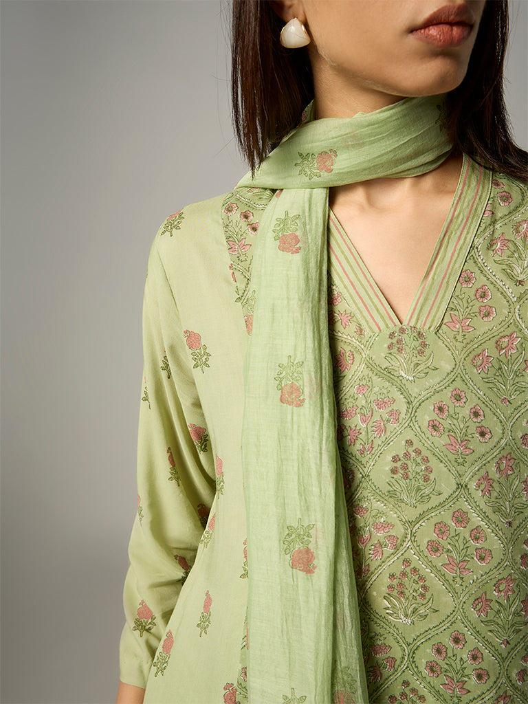 Zuba Light Green Floral Pattern Cotton-Blend Stole