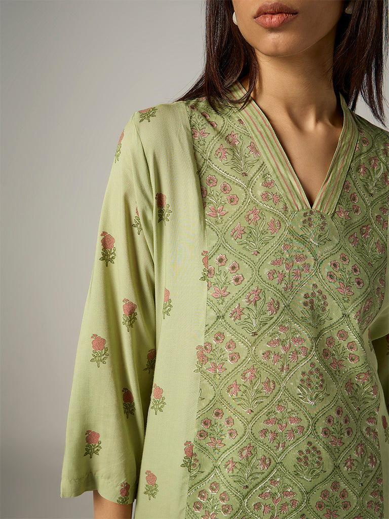 Zuba Light Green Floral Printed A-Line Kurta