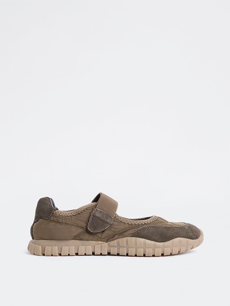 LUNA BLU Brown Colour-Blocked Sneakerinas