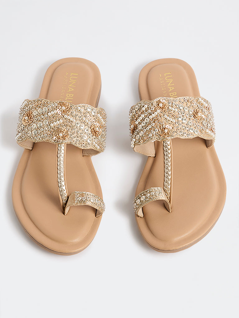 LUNA BLU Light Gold Kolhapuri Sandals