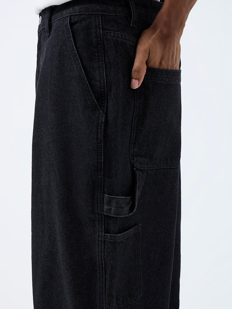 Nuon Black Solid Skater-Fit Mid-Rise Carpenter Jeans